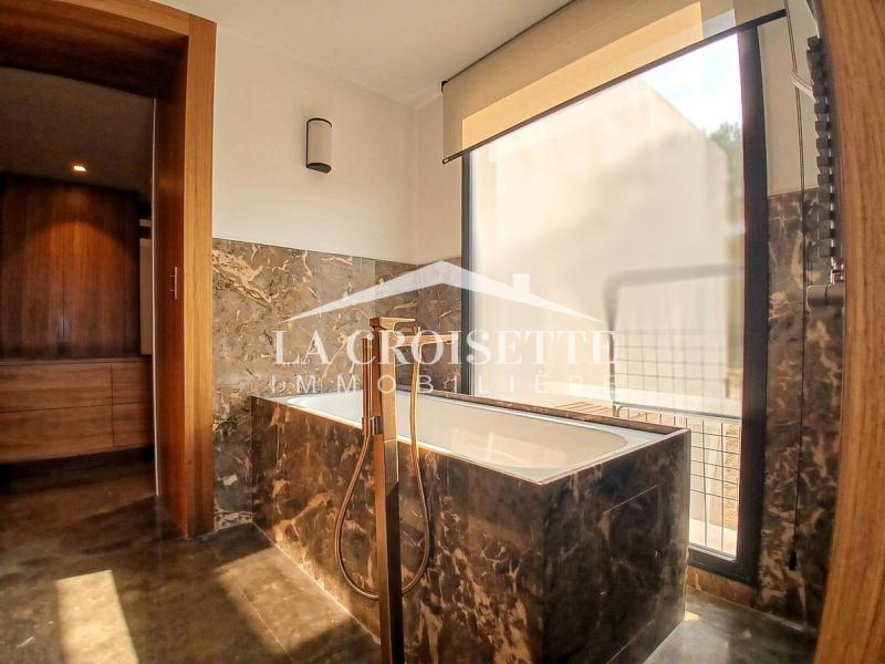 Villa meublée S+3 avec piscine à Carthage